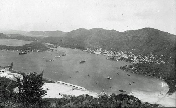 Charlotte Amalie   Havensiight i forgrunden ca 1914