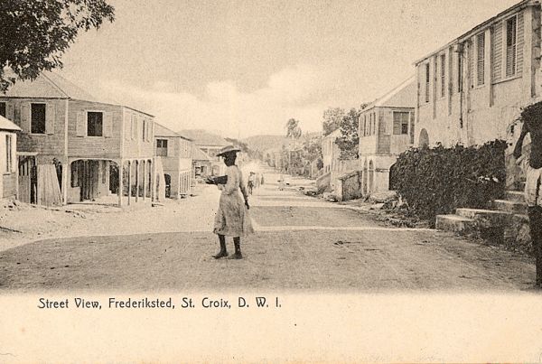 Bygninger   Gadeliv i Frederiksted   1910.11.14. Kort fra nr