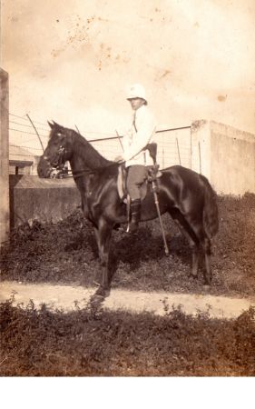 Gendarm til hest ukendt